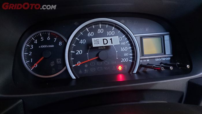 Panel instrumen Daihatsu Sigra