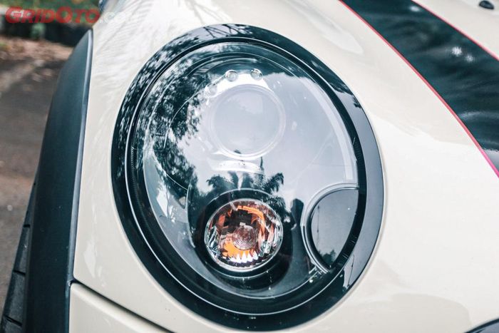 Headlights juga pakai Mini Cooper JCW GP2