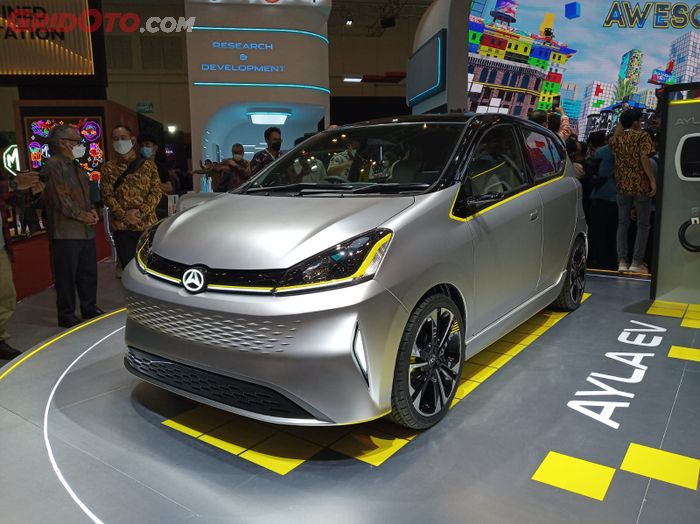 Daihatsu Ayla EV dikenalkan di ajang GIIAS 2022
