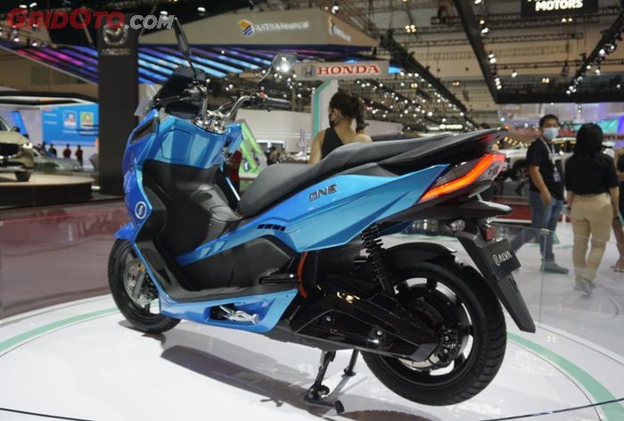 Motor listrik Alva One di pameran GIIAS 2022