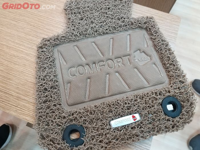 Karpet mobil jenis coilmats dari Comfort