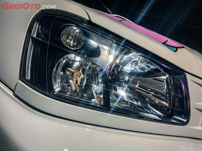Lampu LED dari Young Motor