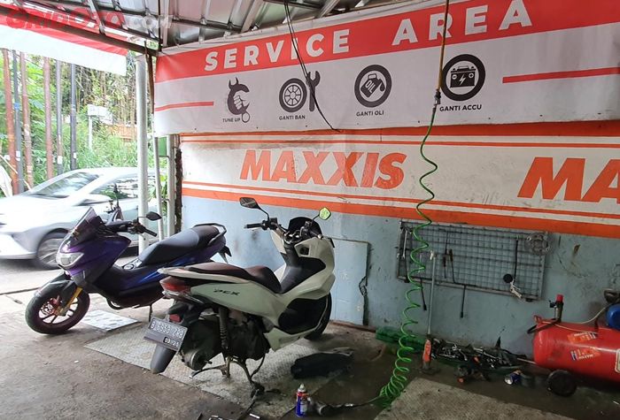 Tempat servis motor di Khay Tire