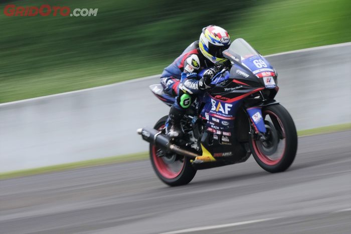 Duet Nicky Hayden dan Yoga Adi dari Yamaha BAF Yamalube Akai Jaya MBKW2 Pirelli  menjadi pemenang kelas 250 Pro di Yamaha Endurance Festival 2022.