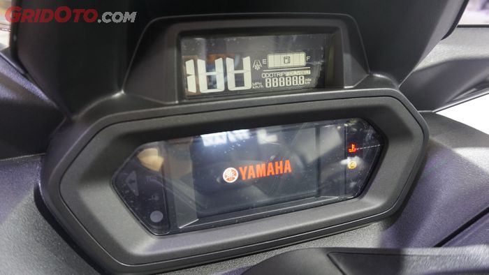 Informasi panel instrumen Yamaha XMAX Connected