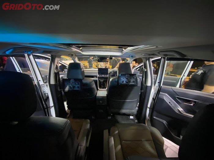 Kabin Toyota Innova Zenix Lebih Lega Dengan Platform Baru