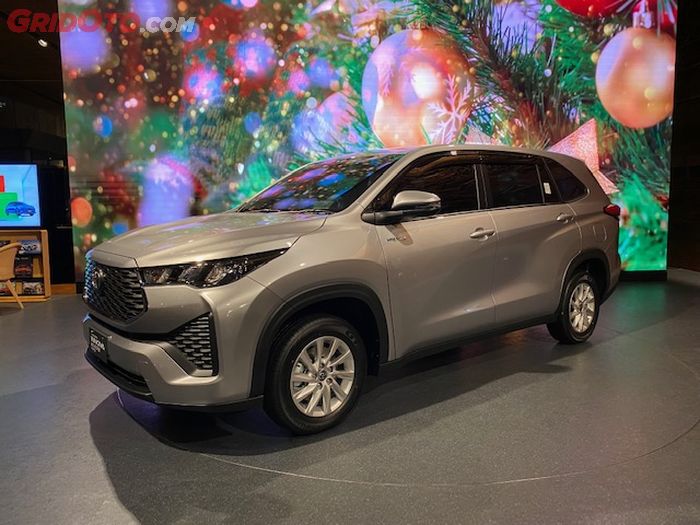 Toyota Kijang Innova Zenix Hybrid tipe G Hybrid