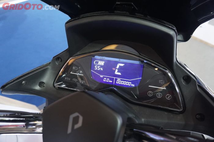 Panel instrumen Polytron Fox-R