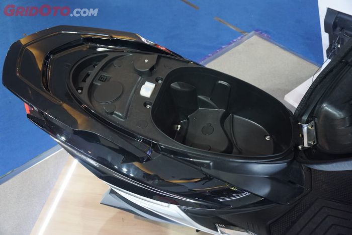 Bagasi jok Polyton Fox-R