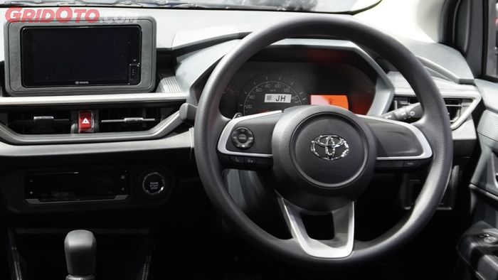 Pengoperasian Tombol Setir Toyota Agya Baru