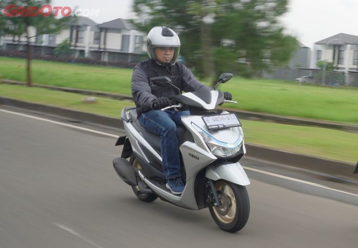 Review Yamaha FreeGo 125 Connected
