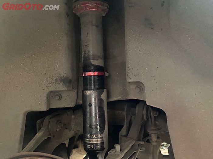 Ilustrasi. Cairan penetran bisa digunakan untuk merontokkan kotoran yang agak keras