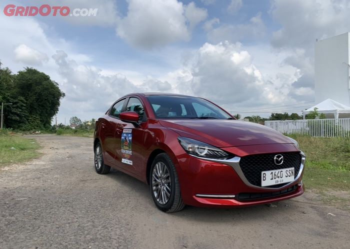 Mazda2 Sedan jadi sedan dengan transmisi otomatis termurah di Indonesia.