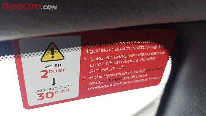 Stiker peringatan di Nissan Kicks e-POWER