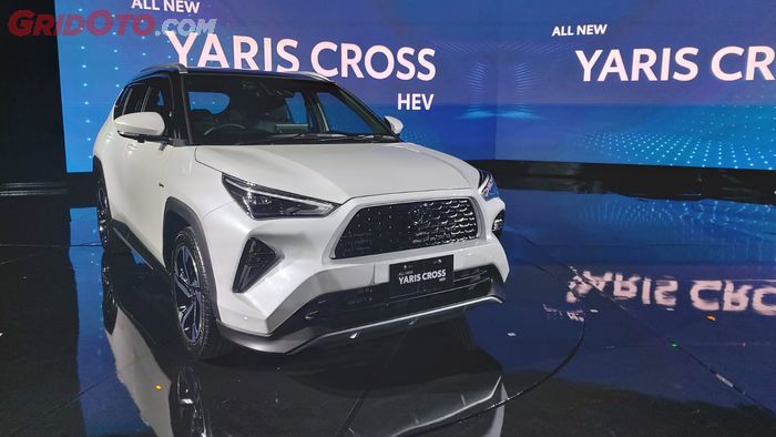 Toyota Yaris Cross hybrid dengan baterai lithium-ion