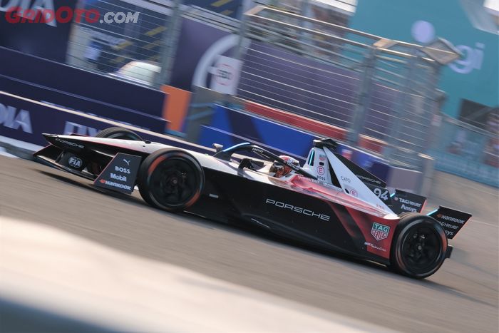 Finish ke-6, Pascal Wehrlein tetap keluar sebagai pemimpin klasemen sementara usai Formula E Jakarta 2023.