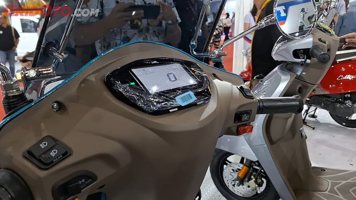 Speedometer TVS Callisto Intelligo 110 sudah mempunyai teknologi SmartXonnect