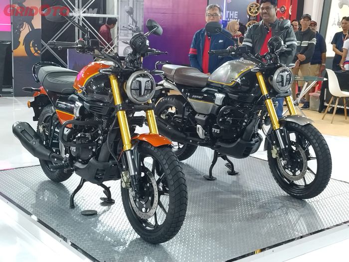 TVS Ronin 225 dijual dalam dua varian, tipe SS dan TD seperti yang terlihat di sini