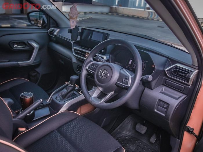 Tampilan interior Toyota Raize dengan modifikasi interior