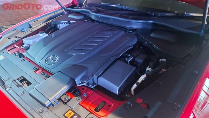 Mesin Mazda CX-60, 3.300 cc 6 silinder segaris turbo, mild hybrid