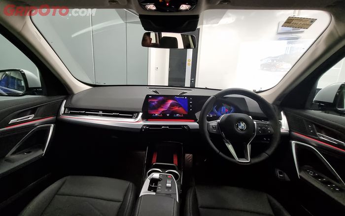 Interior BMW X1 terbaru.