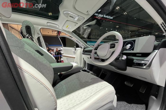 Interior Hyundai Ioniq 5 Batik.