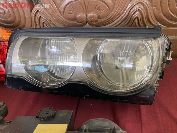 Biaya lampu mobil kurang terang ternyata segini, bestie