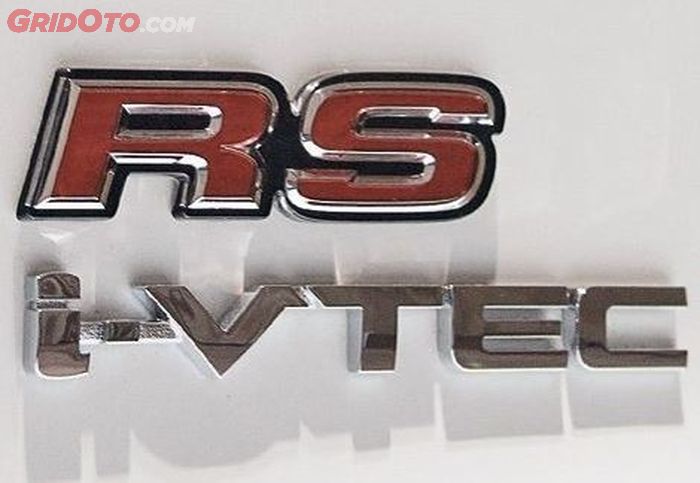 contoh emblem RS di mobil Honda.