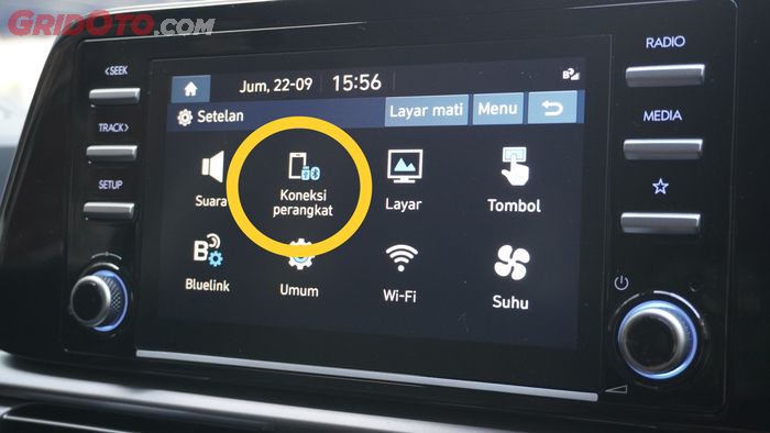Pilihan menu Koneksi Perangkat dalam opsi Setelan head unit Hyundai Stargazer X.