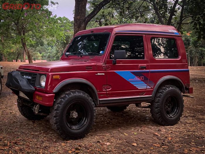 Suzuki Jimny milik builder Toyota Hardtop