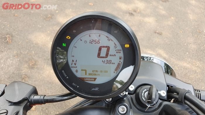 Spidometer TVS Ronin bisa menampilkan navigasi