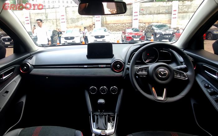 Interior Mazda2 facelift.