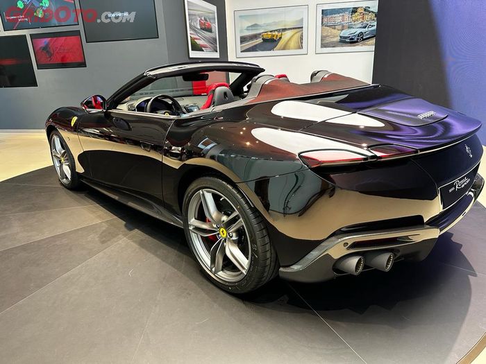 Ferrari Roma Spider 2023