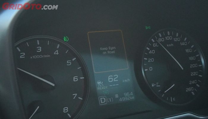 Fitur Driver Monitoring System di Subaru Outback sedang aktif