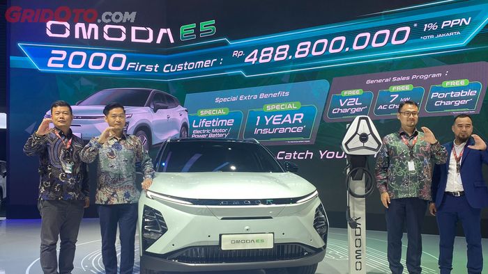 Promo lifetime warranty Omoda E5 ditambah hingga 2.000 pembeli pertama.