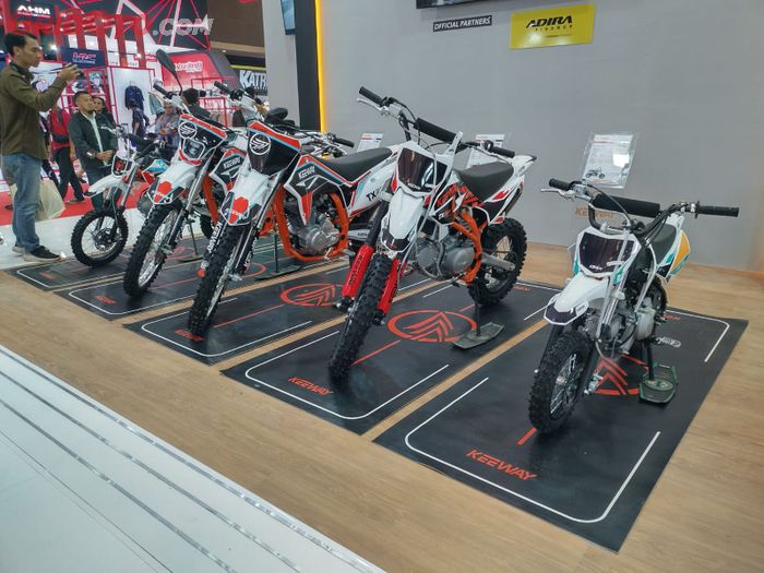 Keeway TX series mulai dari mesin 70 cc sampai 220 cc 