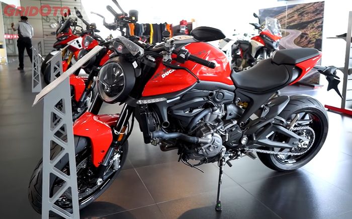 Ducati Monster 2014