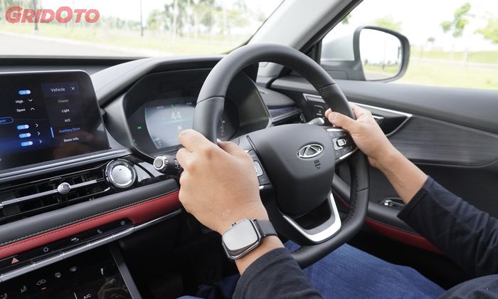 Steering Mode Chery Tiggo 5X bisa mengatur beban feedback setir jadi ringan atau berat.