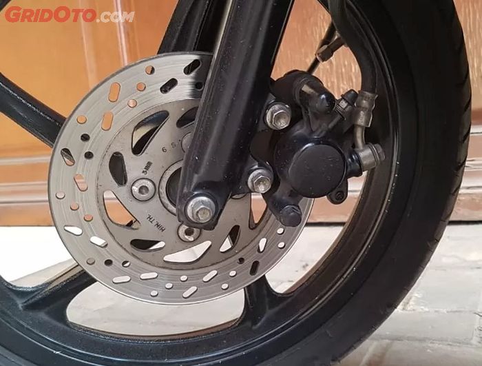 Ini cara mudah menghemat kampas rem motor matic 