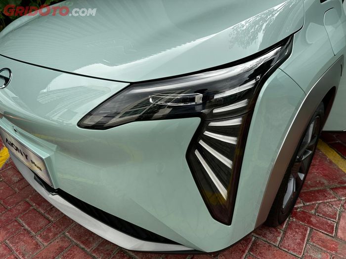 Lampu depan GAC Aion Y Plus