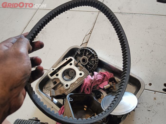 Penyebab V-Belt CVT Motor Matic Gampang Putus Salah Satunya Akibat Kurang Perawatan Seperti Ini  