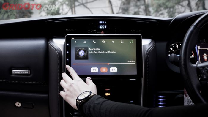 Tunjuk distributor baru, Pioneer Indonesia perkenalkan dua head unit ini.