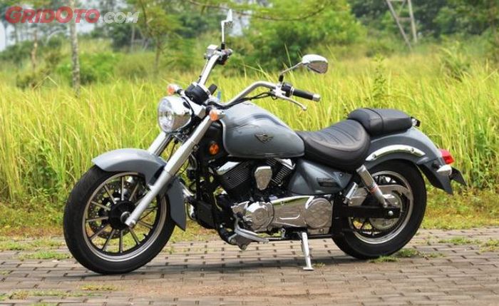 detail tampilan SM Sport V16 Plus, mirip Harley-Davidson Softail.JPG