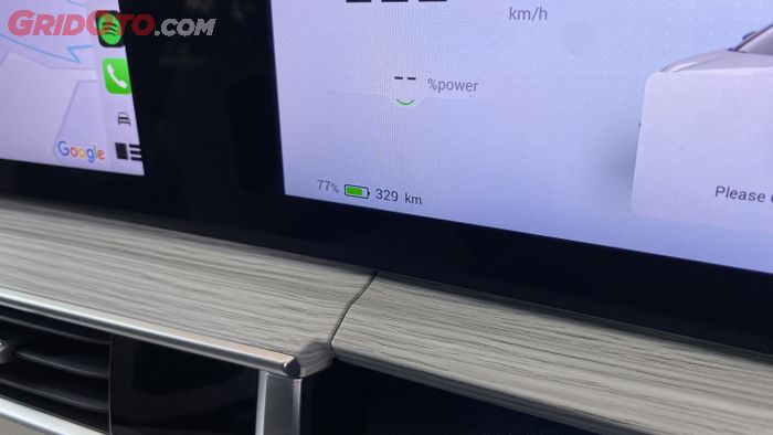 Ketika selesai, baterai Omoda E5 memiliki SOC 77% dengan jarak tempuh 329 km.