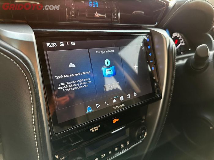 Head unit baru Toyota Fortuner Facelift 2024