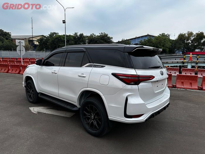 Toyota Fortuner 4x4 GR-S TSS