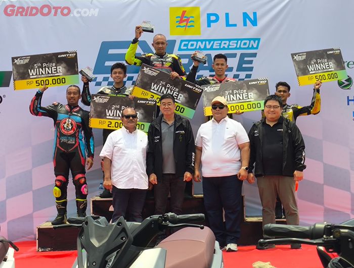 Para pembalap mengaku senang bisa ikut ambil bagian di One Make Race motor listrik United