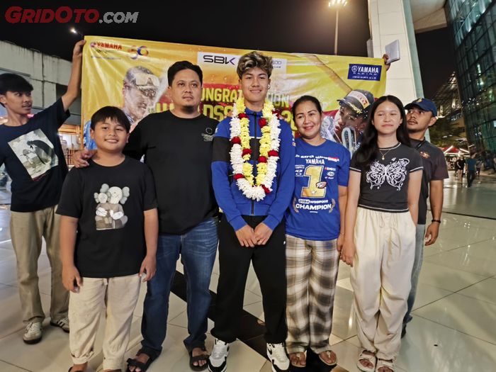 Potret kesenangan Aldi bisa dijemput langsung oleh keluarga