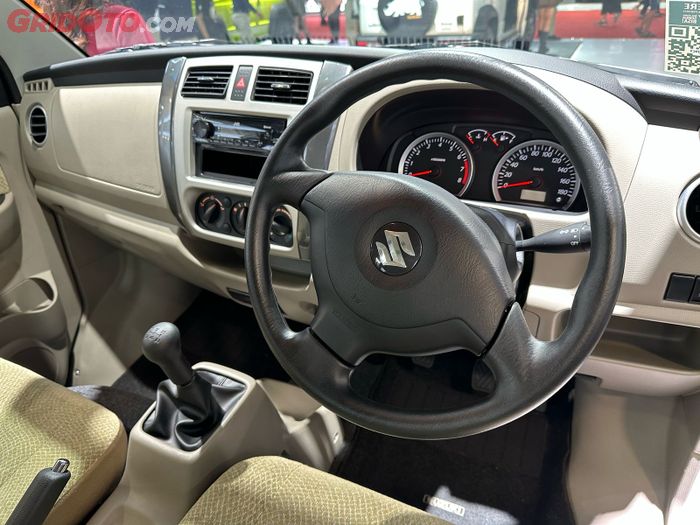 Ruang kemudi Suzuki APV 