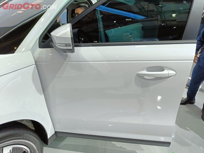 Handle pintu Jaecoo J5 EV masih konvensional 
